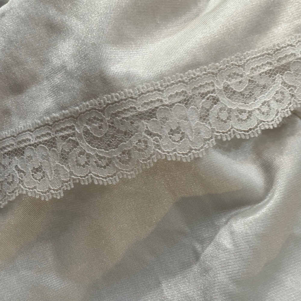 Vintage Deena White Nylon Half Slip Lace Trim Made in USA Style Underwear Large - Picture 6 of 7